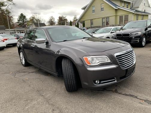 2013 Chrysler 300C Luxury Series