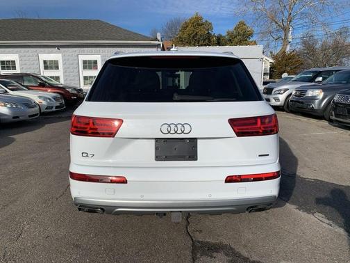 2018 Audi Q7 2.0T Premium Plus
