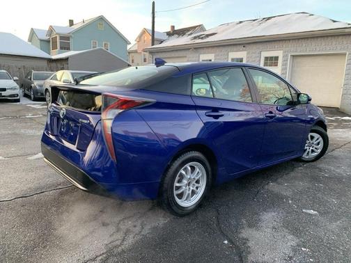 2016 Toyota Prius Two