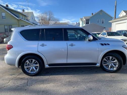 2015 INFINITI QX80 Base