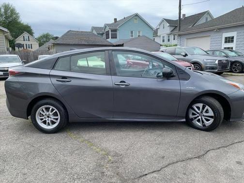 2016 Toyota Prius Four