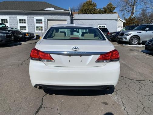 2011 Toyota Avalon Limited