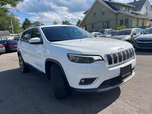 Bright White Clearcoat 2019 Jeep Cherokee Limited