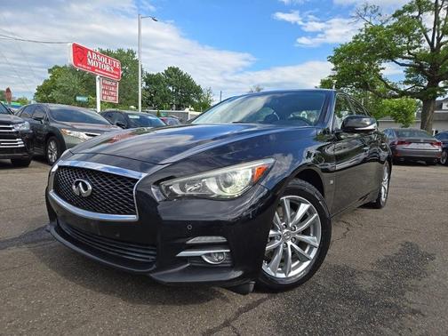 Black 2014 INFINITI Q50 Premium