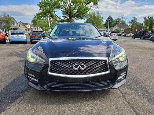 Black 2014 INFINITI Q50 Premium