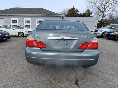 2004 Toyota Avalon XLS