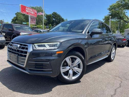 Gray 2018 Audi Q5 2.0T Tech Premium