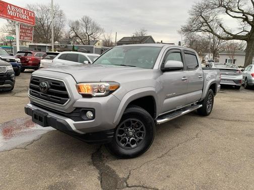 2018 Toyota Tacoma SR