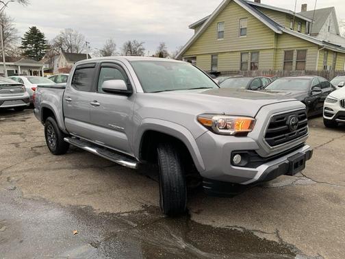 2018 Toyota Tacoma SR