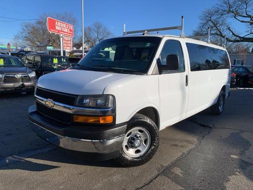 2017 Chevrolet Express 3500 LT