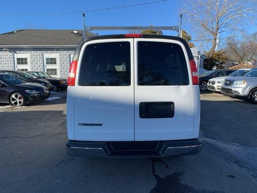 2017 Chevrolet Express 3500 LT