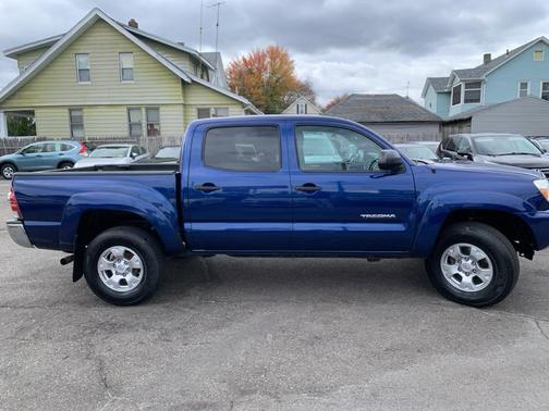 2014 Toyota Tacoma Base