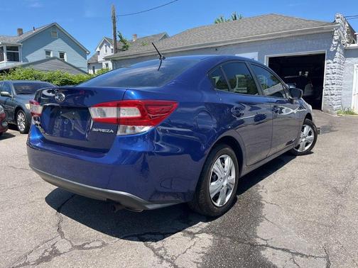 Lapis Blue Pearl 2018 Subaru Impreza 2.0i