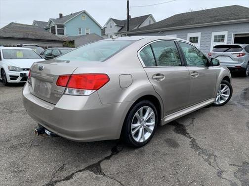 2014 Subaru Legacy Premium