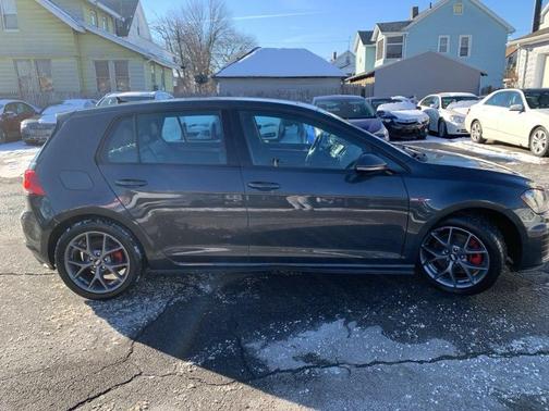 2015 Volkswagen Golf GTI 2.0T SE 4-Door