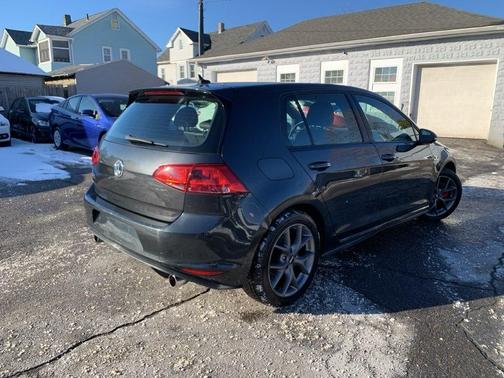 2015 Volkswagen Golf GTI 2.0T SE 4-Door