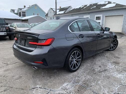 2019 BMW 330 xDrive