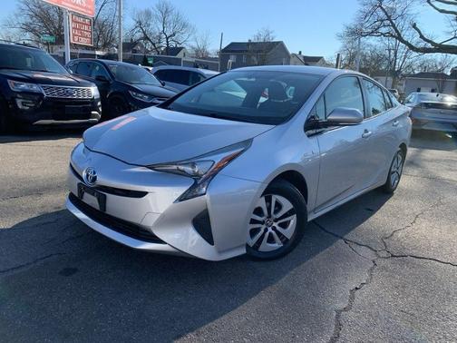 2016 Toyota Prius Three Touring