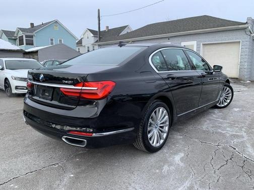 2017 BMW 740 xDrive