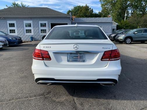 2015 Mercedes-Benz E-Class 4MATIC