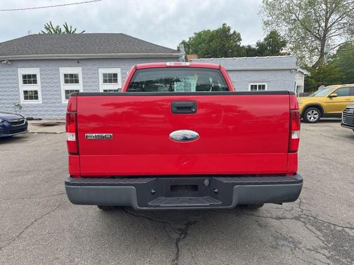 Red 2007 Ford F-150 XL