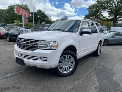 2014 Lincoln Navigator Base