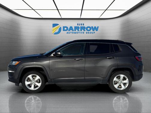 Granite Crystal Metallic Clearcoat 2018 Jeep Compass Latitude