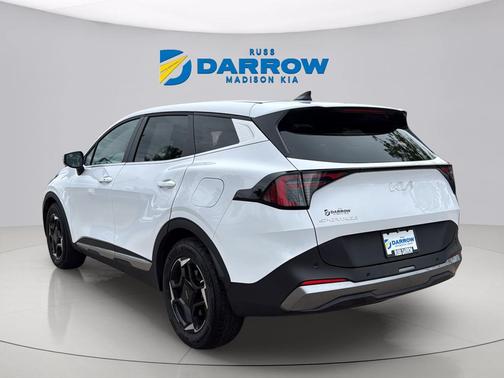 Glacial White Pearl 2026 Kia Sportage EX
