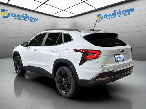Summit White 2024 Chevrolet Trax FWD ACTIV