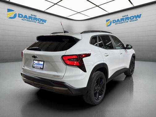 Summit White 2024 Chevrolet Trax FWD ACTIV