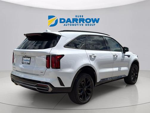 Glacial White Pearl 2023 Kia Sorento SX