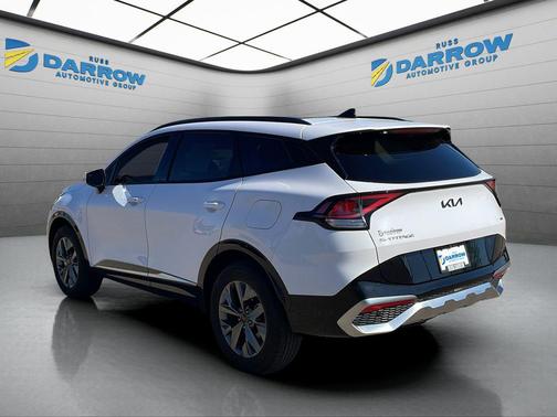 Glacial White Pearl 2023 Kia Sportage SX