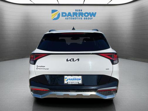 Glacial White Pearl 2023 Kia Sportage SX