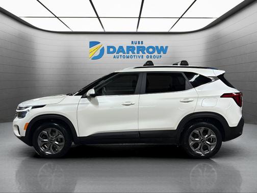 Snow White Pearl 2024 Kia Seltos S