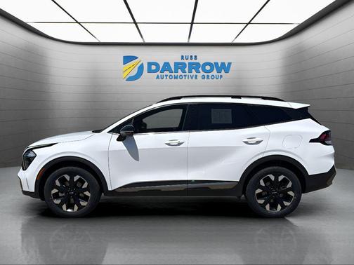Glacial White Pearl 2023 Kia Sportage X-Line