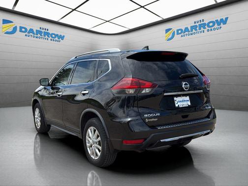 Magnetic Black 2018 Nissan Rogue SV