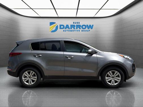 Mineral Silver 2017 Kia Sportage LX