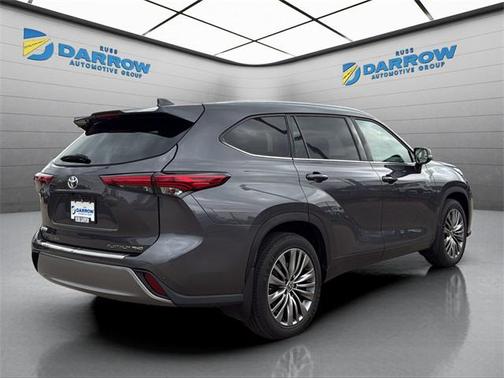 2022 Toyota Highlander Platinum
