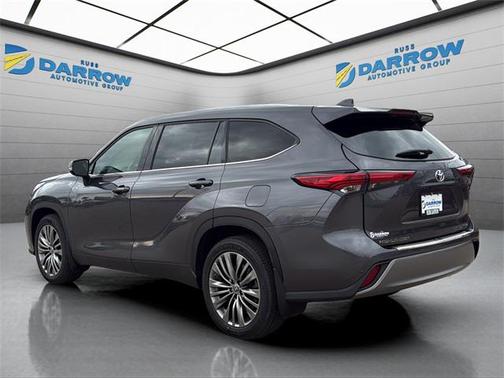 2022 Toyota Highlander Platinum