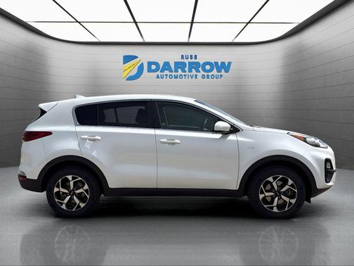 Snow White Pearl 2022 Kia Sportage LX
