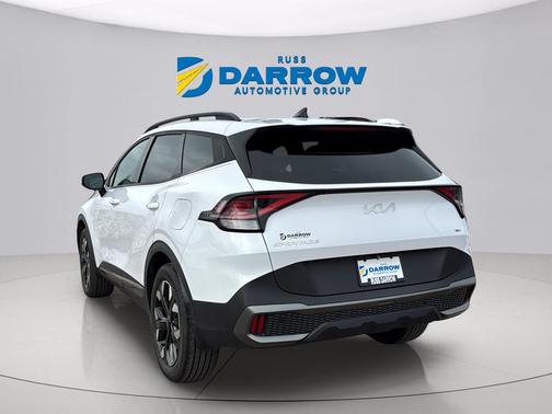Glacial White Pearl 2023 Kia Sportage X-Line