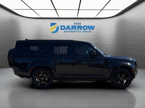 Santorini Black Metallic 2024 Land Rover Defender 130 P400 X-Dynamic SE