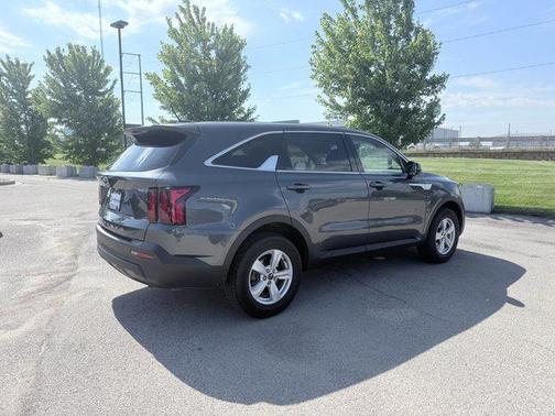 2021 Kia Sorento LX