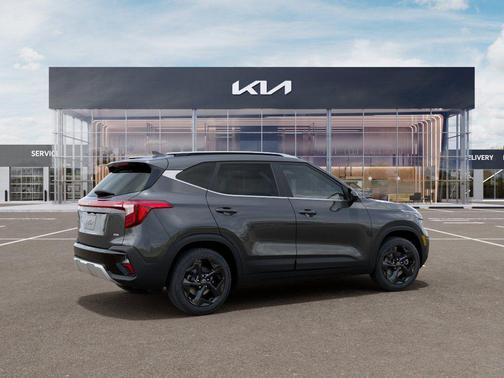 Gravity Gray 2026 Kia Seltos EX