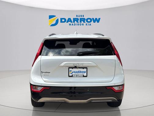 Snow White Pearl 2023 Kia Niro EV Wind