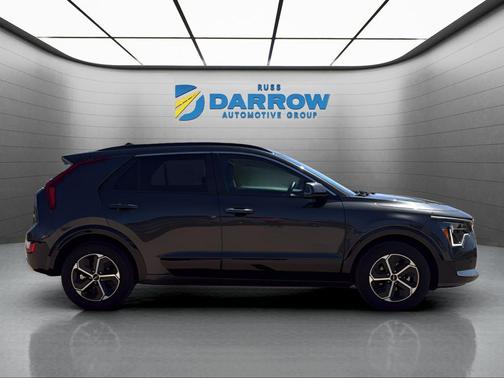 2025 Kia Niro SX