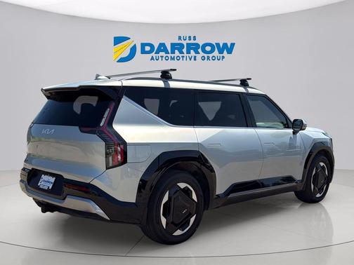 Ivory Silver 2024 Kia EV9 Land