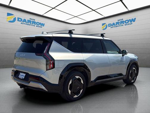 Ivory Silver 2024 Kia EV9 Land