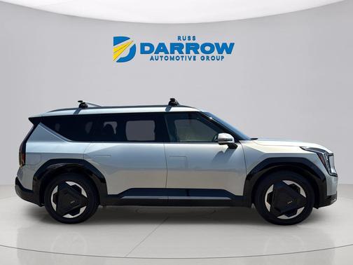 Ivory Silver 2024 Kia EV9 Land
