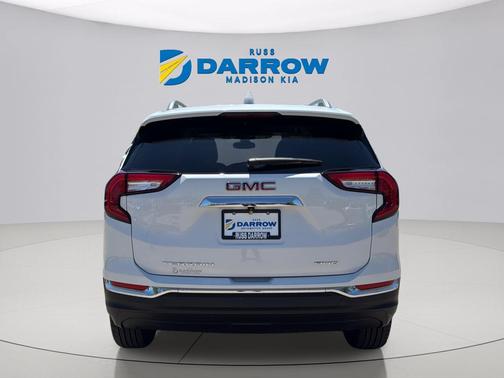 Summit White 2024 GMC Terrain SLT